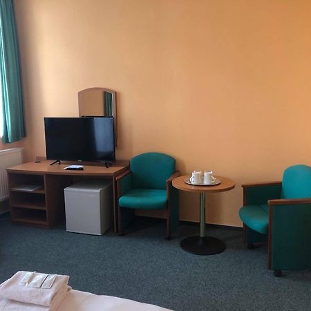 Grandhotel Nový Bor エクステリア 写真