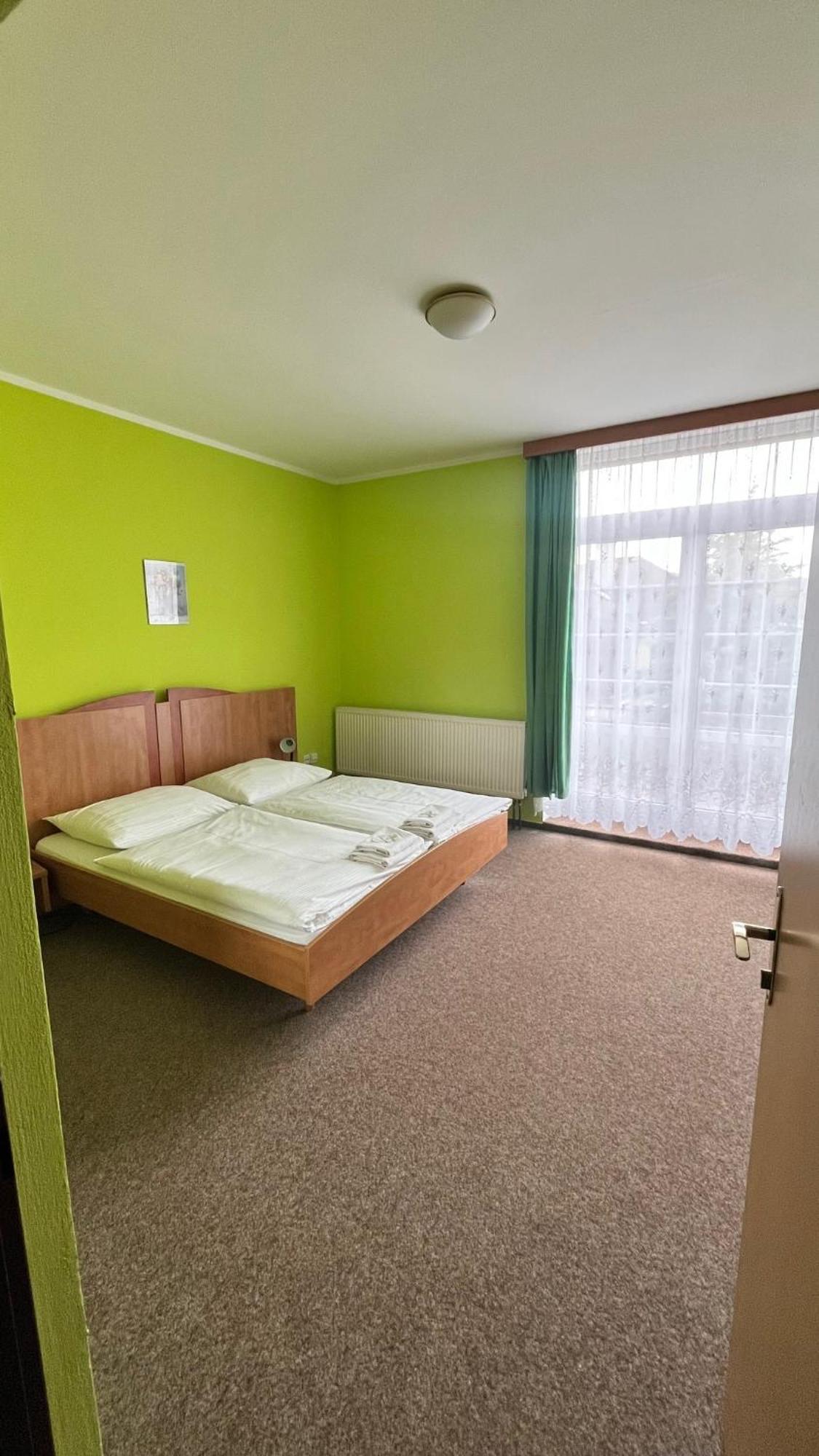 Grandhotel Nový Bor エクステリア 写真