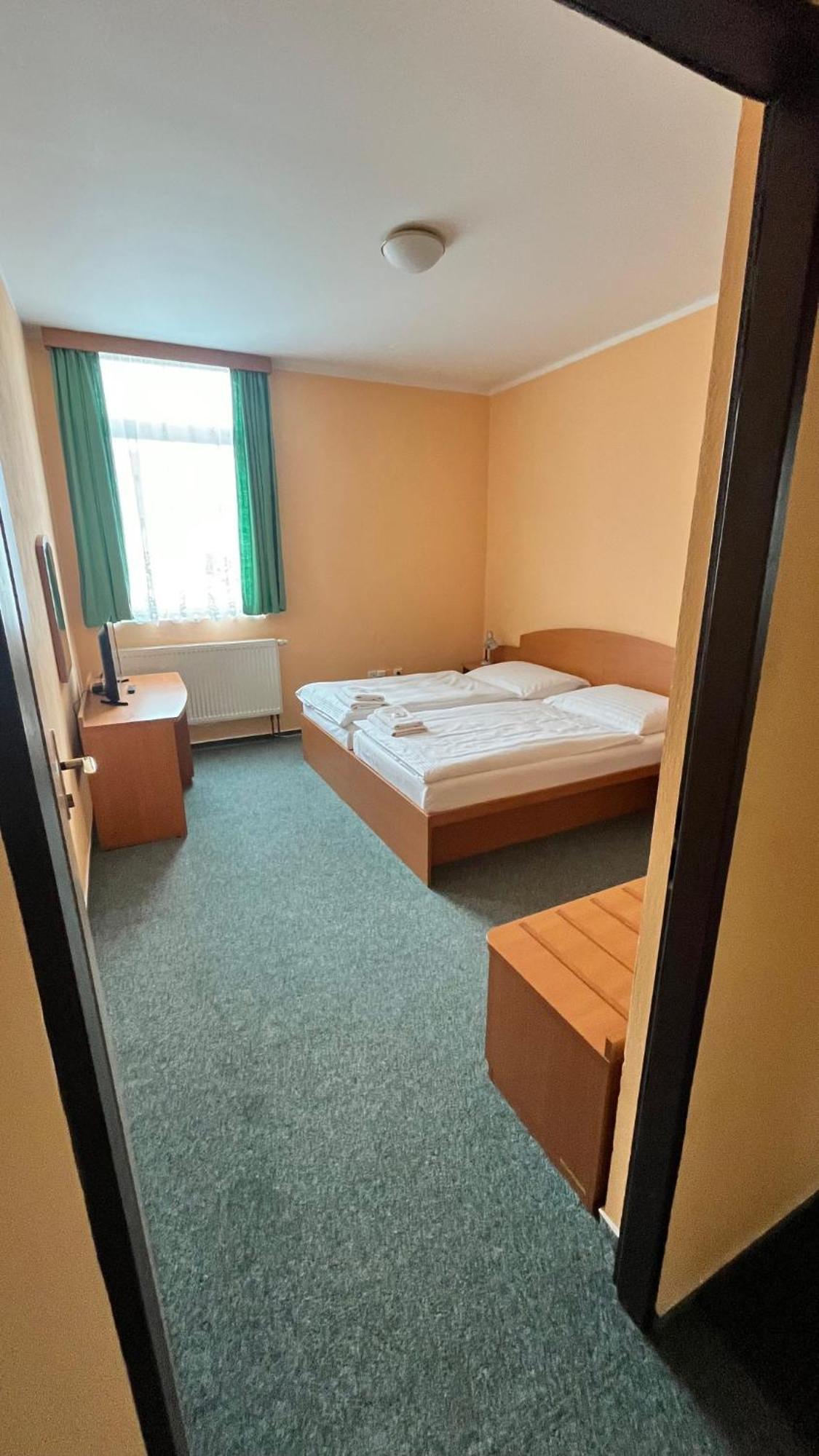 Grandhotel Nový Bor エクステリア 写真