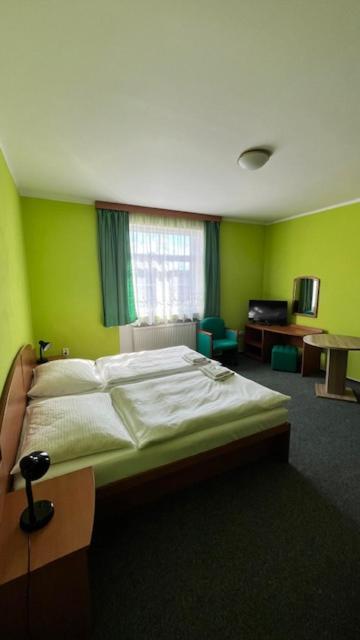 Grandhotel Nový Bor エクステリア 写真