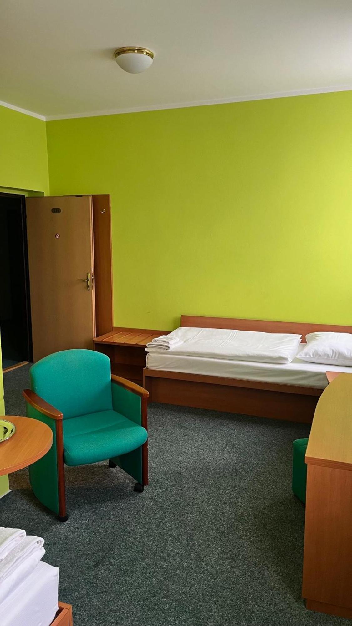 Grandhotel Nový Bor エクステリア 写真