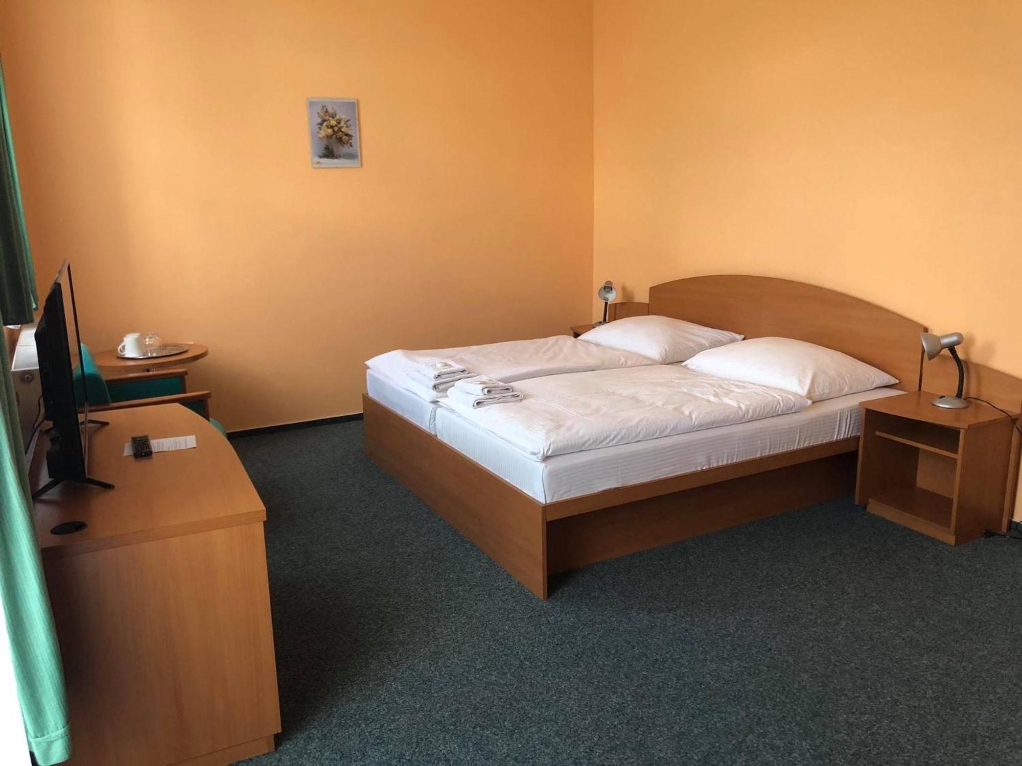 Grandhotel Nový Bor エクステリア 写真